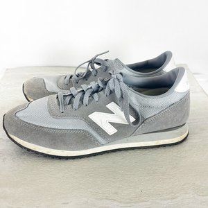 New Balance Women's Grey Sneakers Size 10